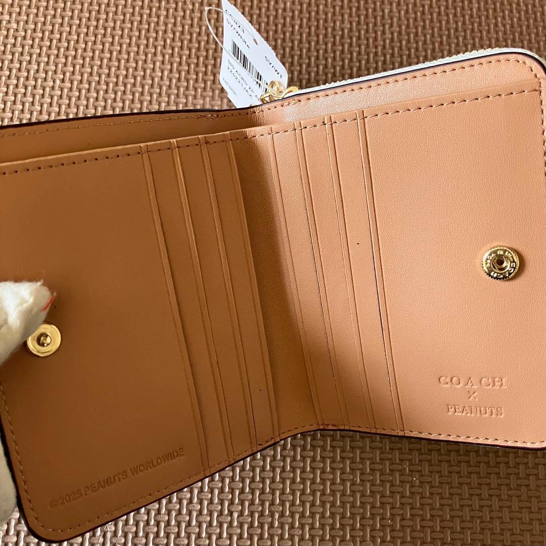 【大人気】【COACH X PEANUTS】ビルフォールド ウォレット チョーク