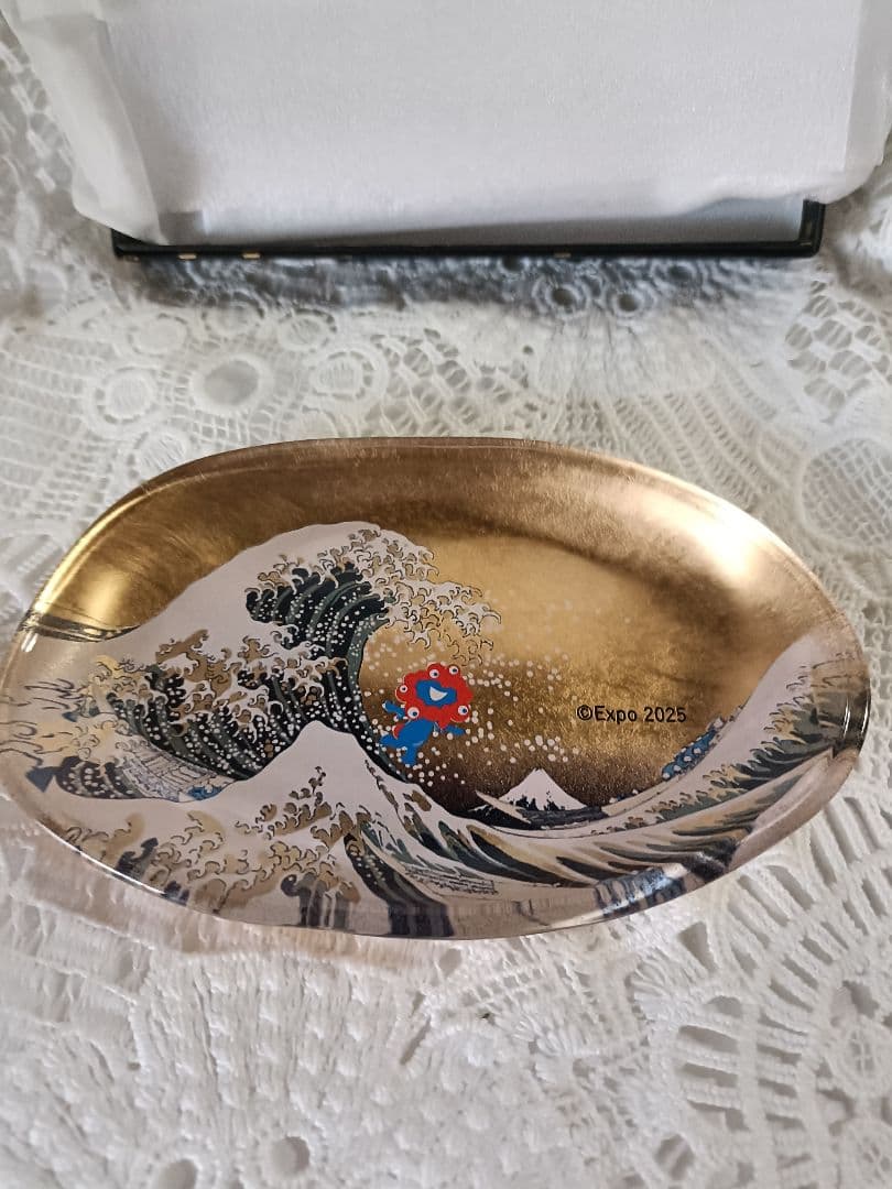 【完売品・新品】大阪万博 ミャクミャク 箔名画 北斎　ガラストレー　神奈川沖浪裏