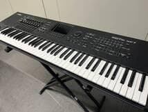 新品同様　ヤマハ MOTIF モチーフ　XF7 シンセサイザー　キーボード