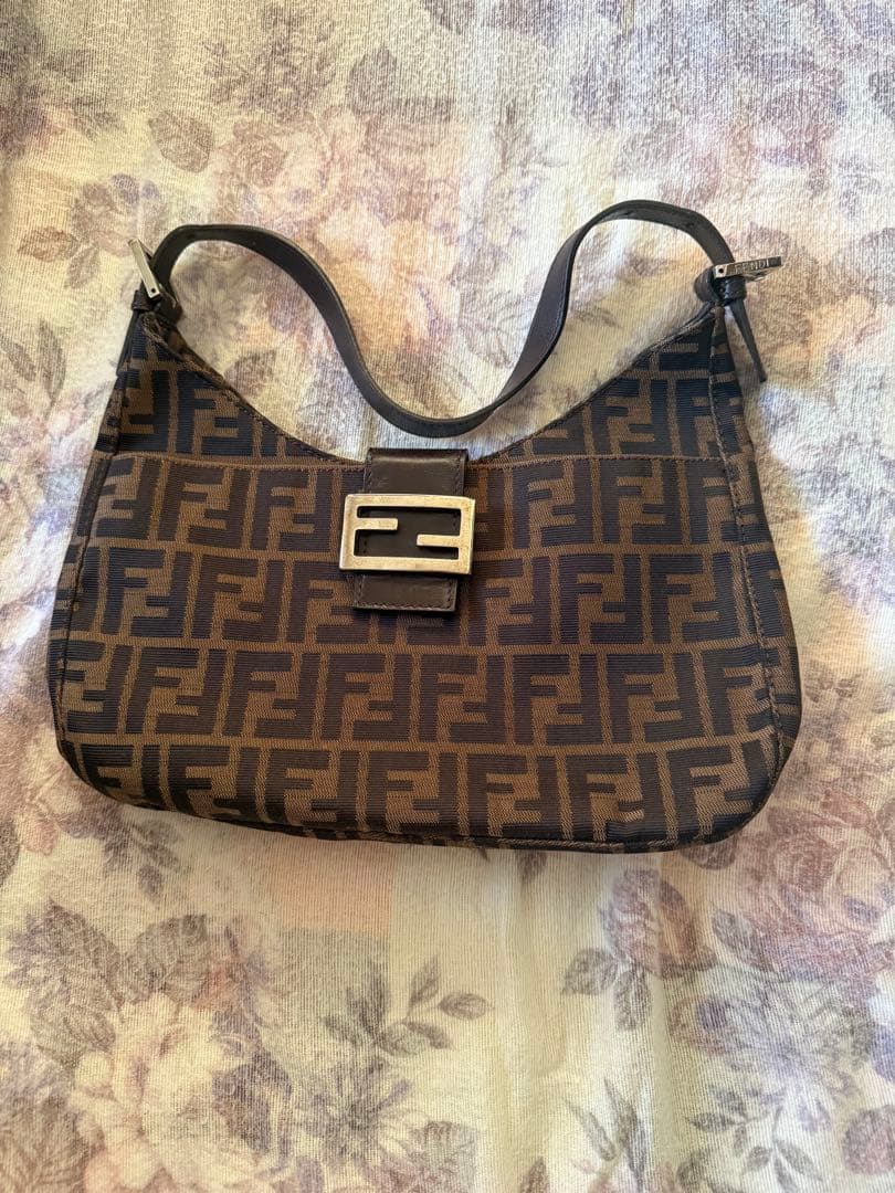 Fendi FFロゴプリントショルダーバッグ