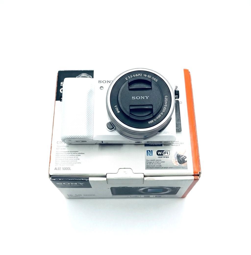 Wifi転送✨ SONY α5000 Wレンズキット ホワイト ミラーレス一眼
