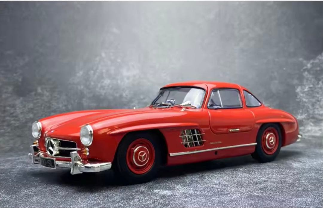 MINICHAMPS 1:18 スケール　メルセデス・ベンツ 300SL