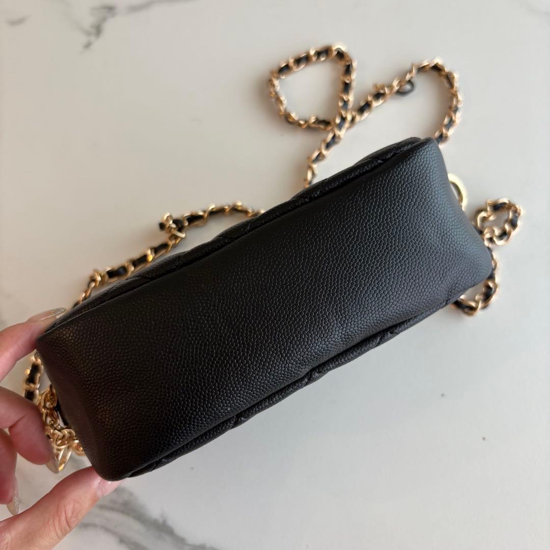 CHANEL ノベルティ ショルダーバッグ チェーンポーチ チャーム付き