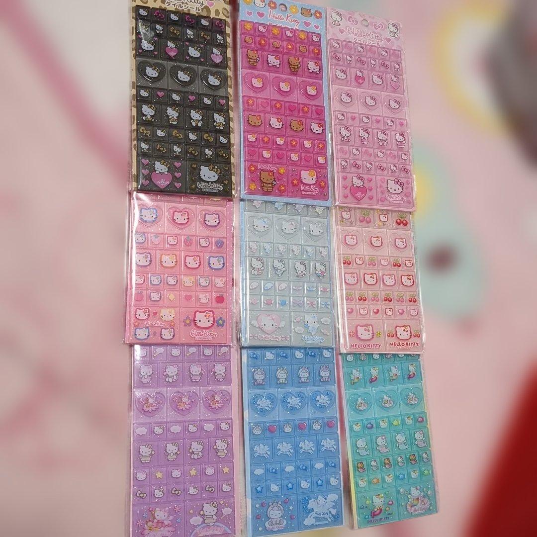 サンリオ　ハローキティ　タイルシール