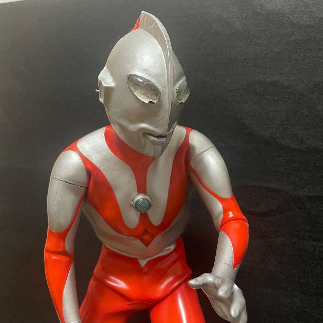 海洋堂ウルトラマン リペイント完成品