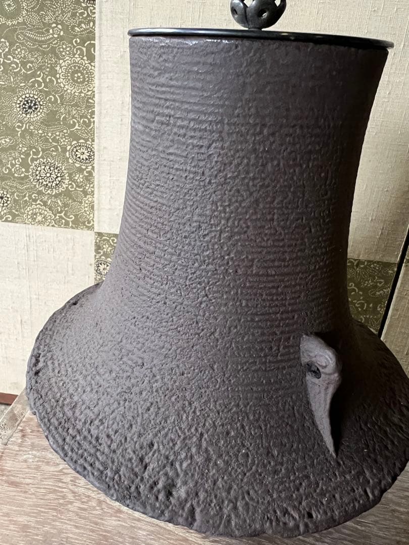 釜師　畠春斎　千筋 富士 尾垂釜 共箱付き　野々田式風炉型電熱器セット　茶道具