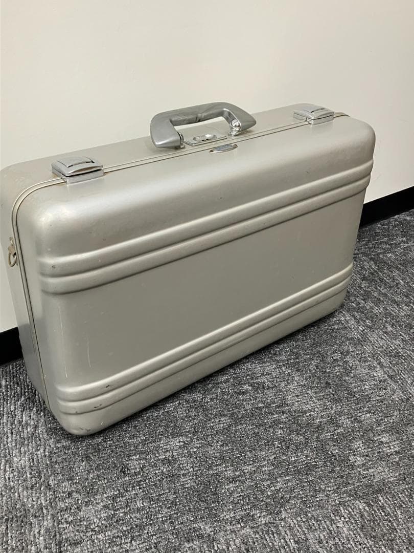 ZERO HALLIBURTON ゼロハリバートン アタッシュケース