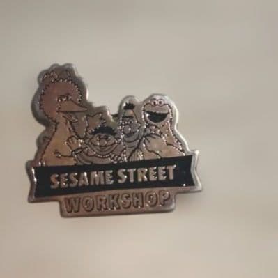 セサミストリート　work shopバッジ
