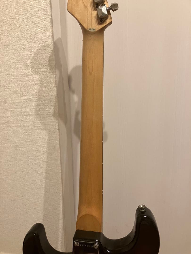 エレキギター　レジェンド　ストラトタイプ