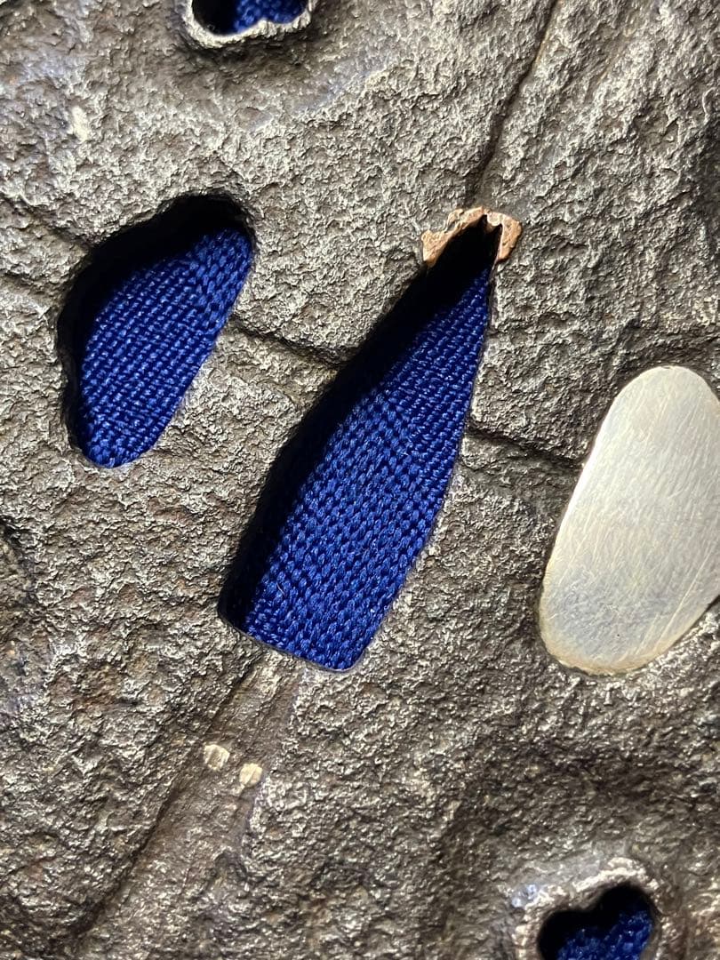 太刀鍔　鍔　日本刀　時代物　銀象嵌　鉄鍔