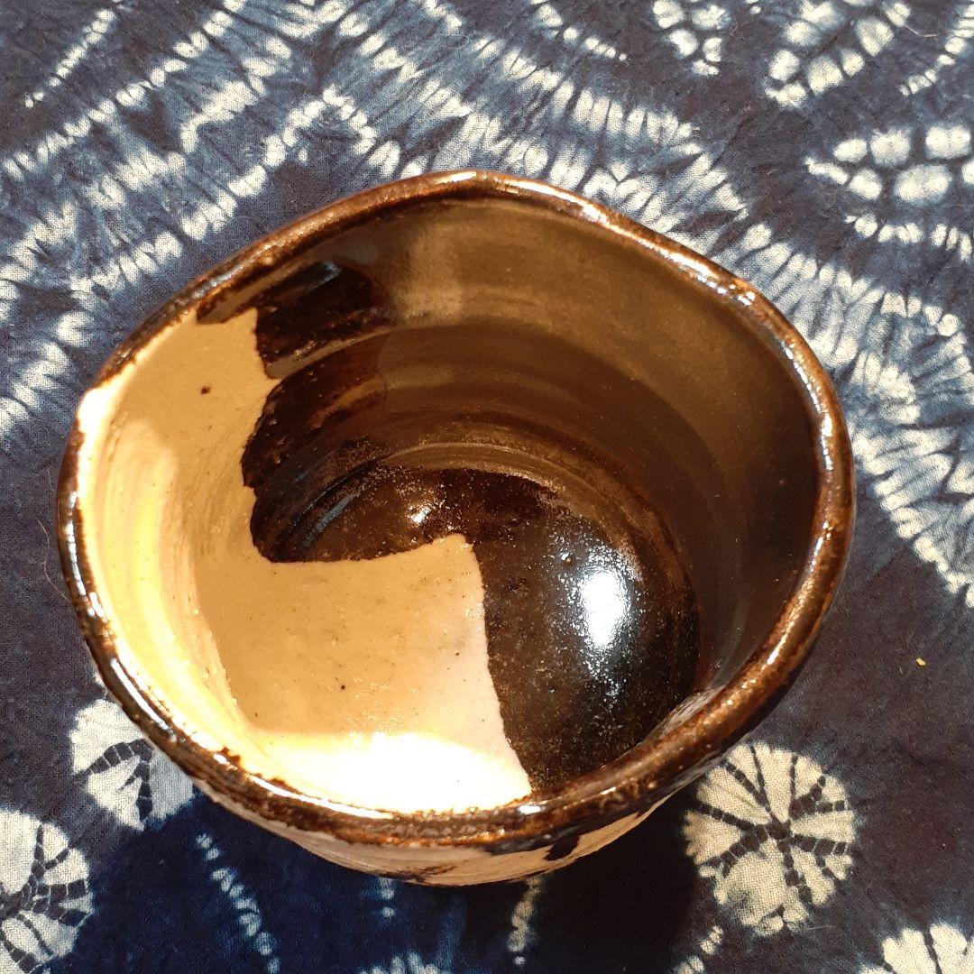 加藤仁  作　黒織部草花紋湯飲み