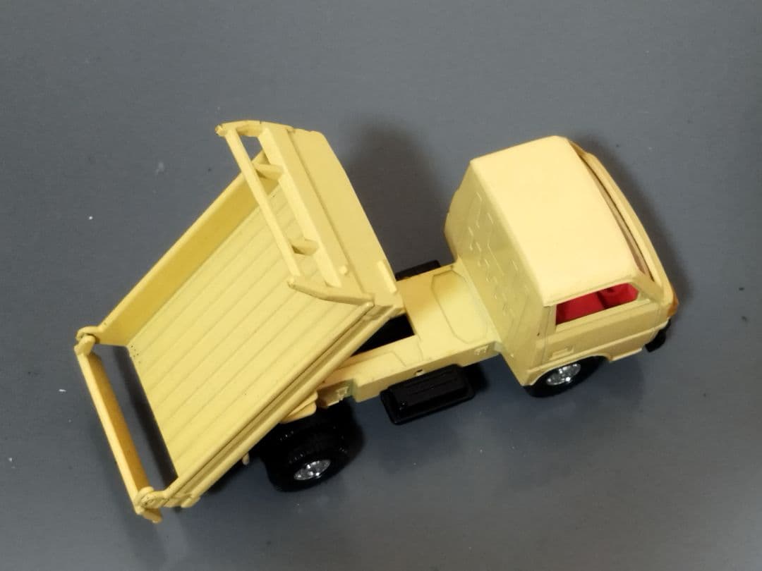 ●トミカ ダンディ 三菱 キャンター ダンプ トラック ミニカー