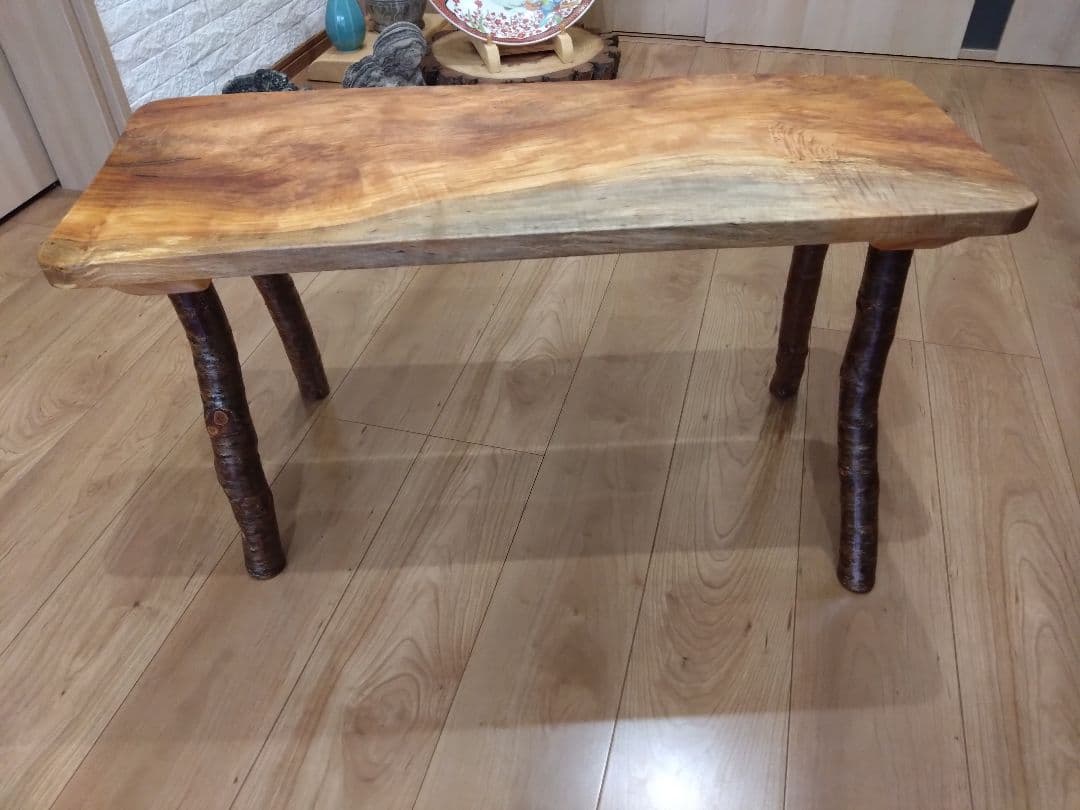 栃（とち）のベンチ80　ローテーブルにも❕栃の杢目が綺麗ですよ❕脚は桜の硬い枝