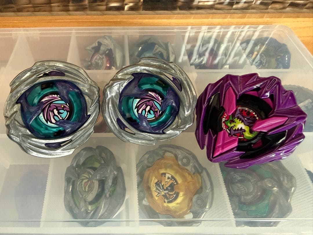 ベイブレードx ワイバーンホバー　ドランバスター