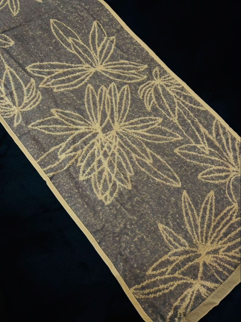 プチギフト　法事　返礼品　箱入りタオル１枚入り　包装済み21箱　見本用１枚