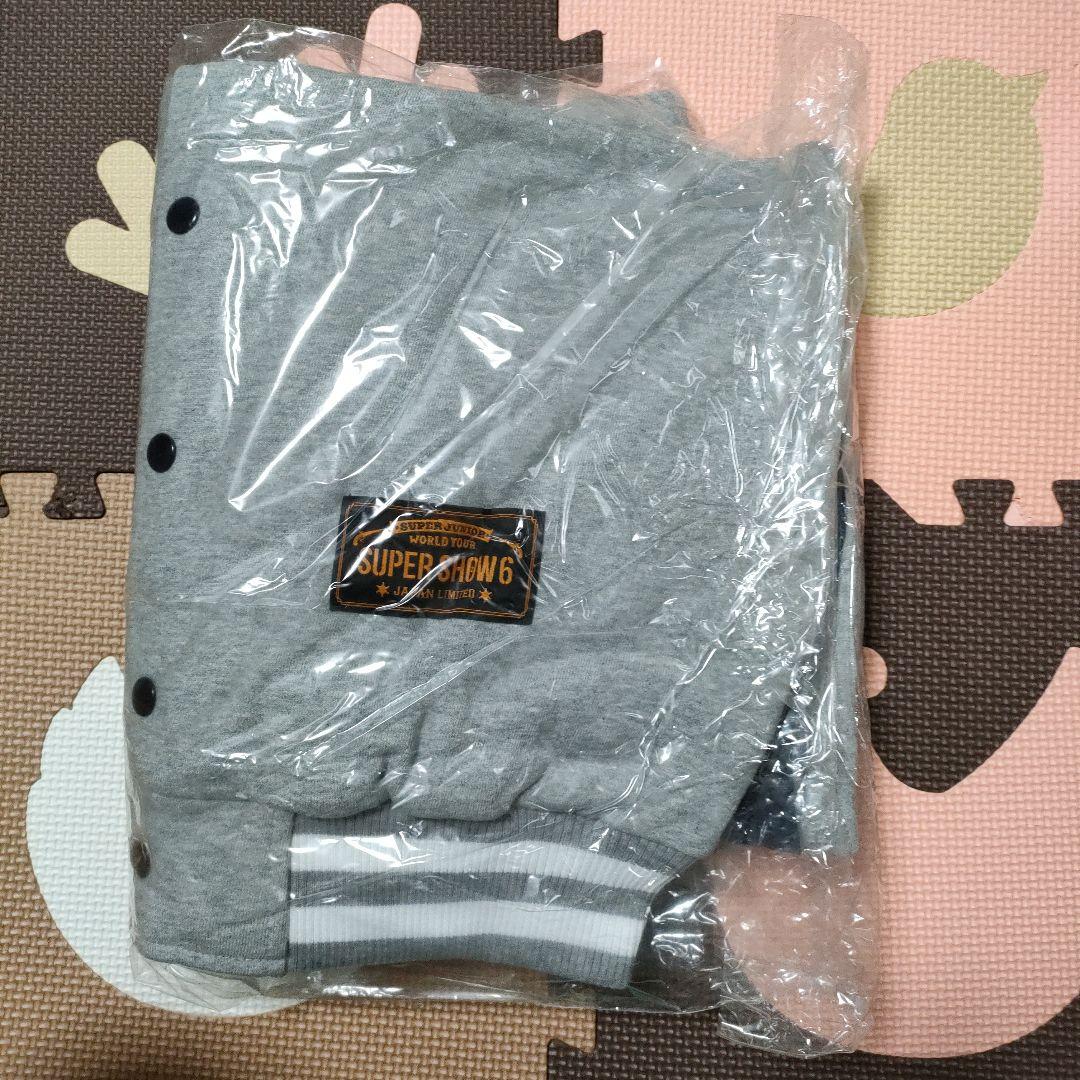 新品未開封 ◆ SUPER JUNIOR SS6 ブルゾン グレー Mサイズ