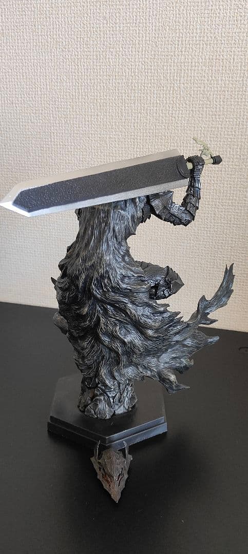 ベルセルク ガッツ 狂戦士の甲冑　フィギュア