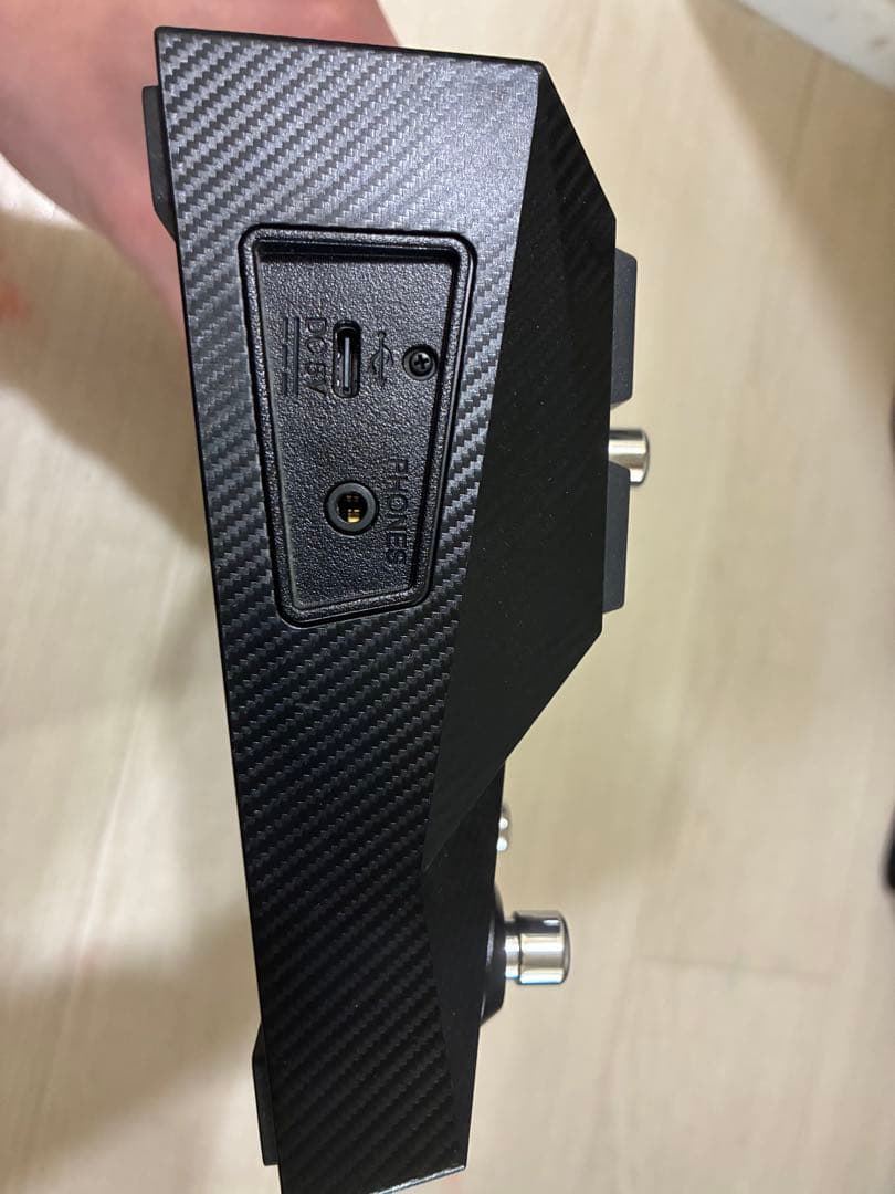 Zoom B2 FOUR ベースエフェクター
