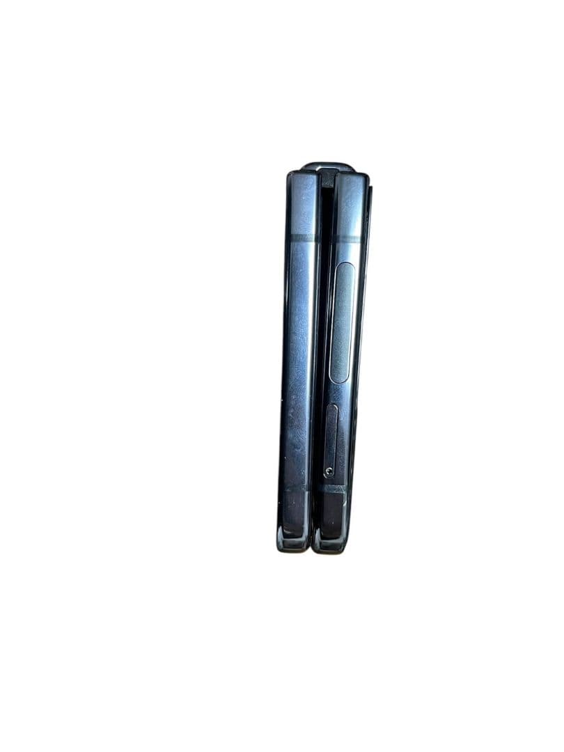 ジャンク品Samsung Galaxy Z Flip4 ブラック