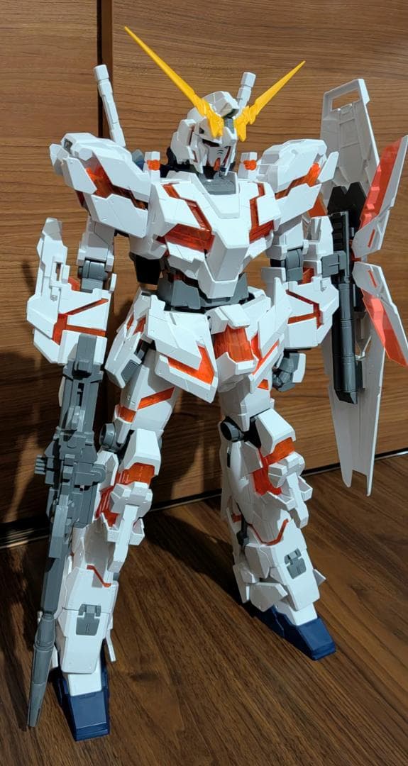 メガサイズ　ユニコーンガンダム（ヘッドディスプレイ２種付き）素組み