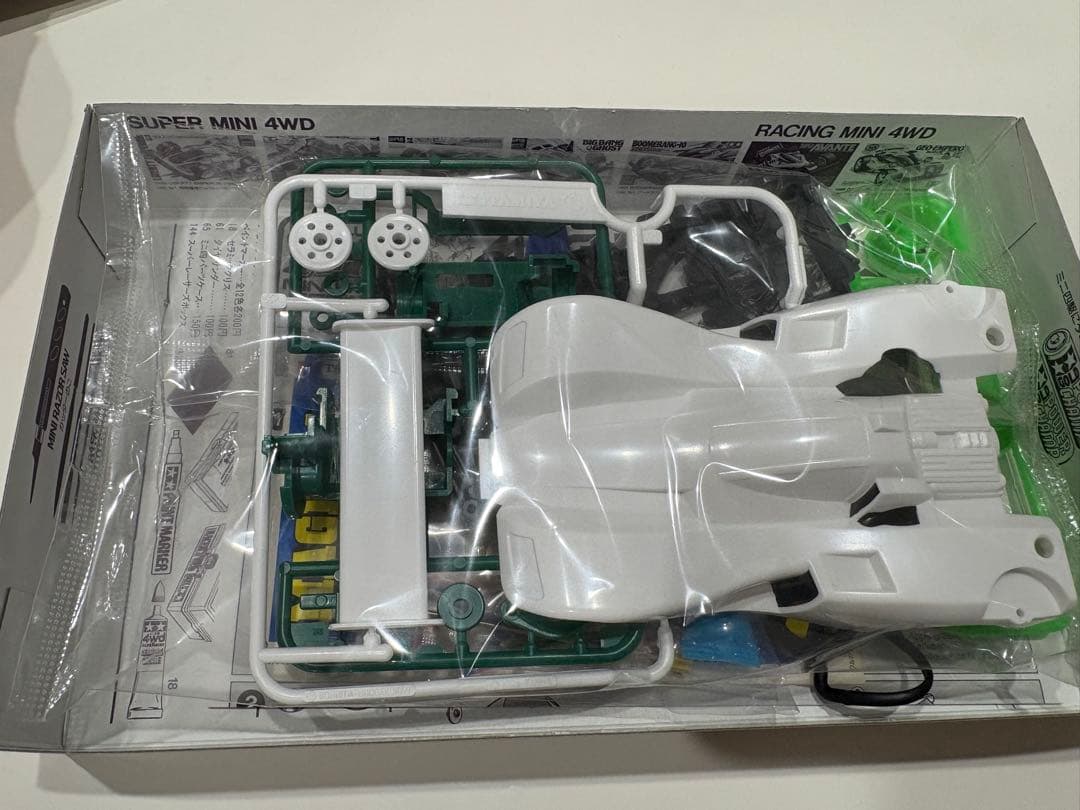 TAMIYA MAGNUM SABER ミニ四駆　未組み立て品