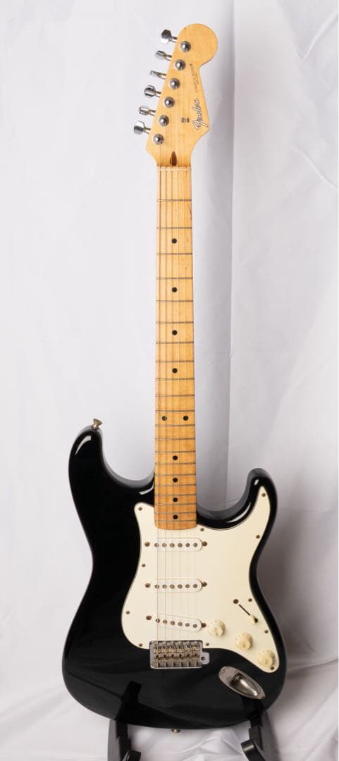 Fender Japan Stratocaster エレキギター 黒