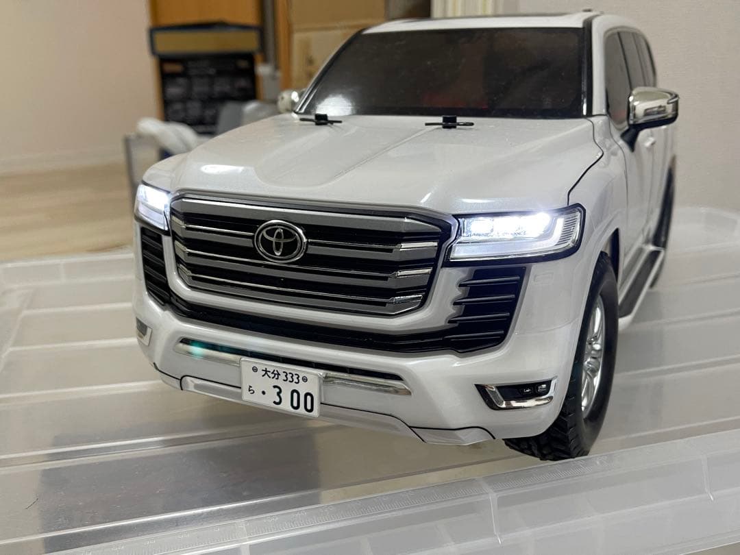 タミヤ ランドクルーザー300 ラジコン　リフトアップパーツ付