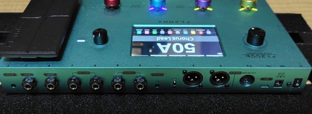 FLAMMA fx200b／マルチエフェクター／バッテリー内蔵／タッチスクリーン