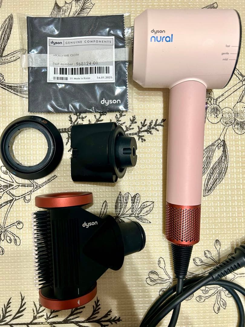 【☆☆☆☆☆☆☆☆】Dyson nural ヘアドライヤー