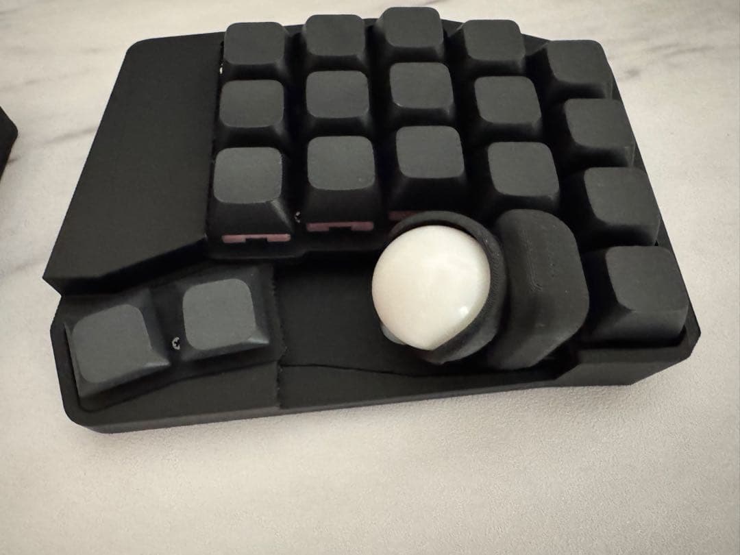 H*i様 【新品】keyball39 ケースマウント構造lofree HADES