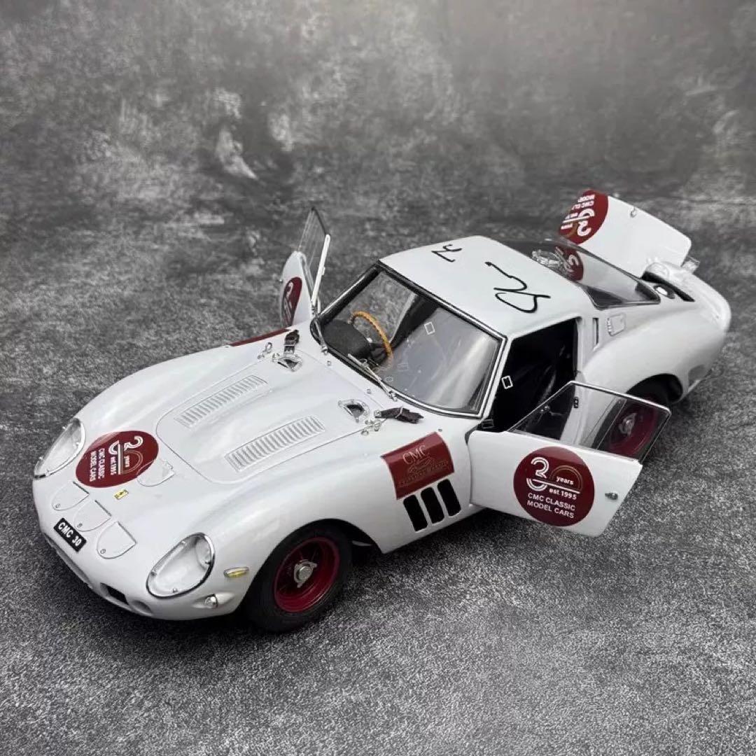 新品 CMC 1/18 フェラーリ 250 GTO 30周年記念モデル ミニカー