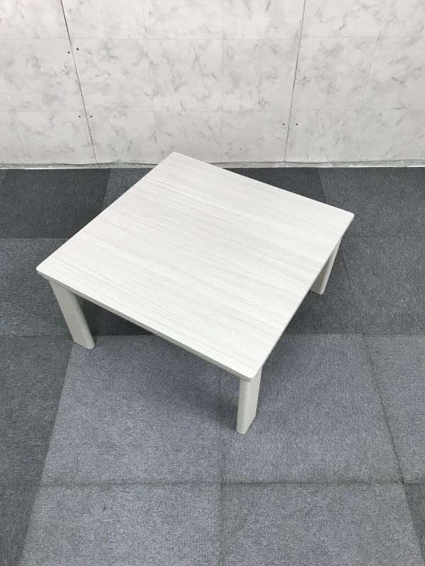 こたつ t i w