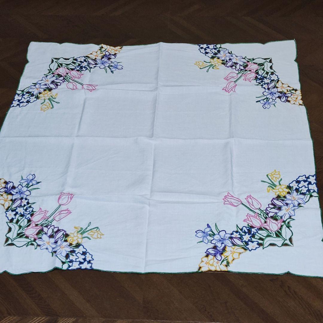 イギリス　テーブルクロス　クロス　目隠しクロス　刺繍