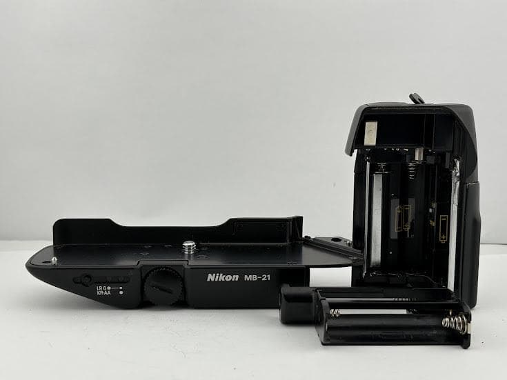 ★美品★ニコン F4S ボディ /DP-20 / MB-21 『単三電池使用』