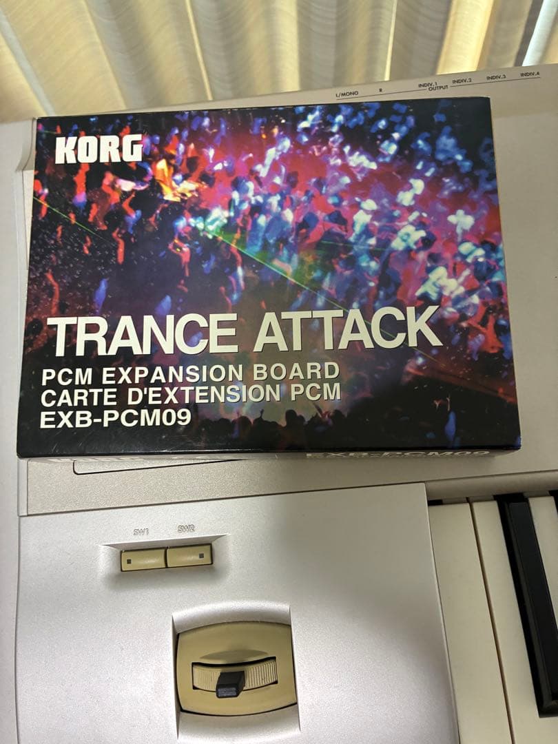 ジャンクKORG TRITON Studio 76 EXB-PCM09 CD付