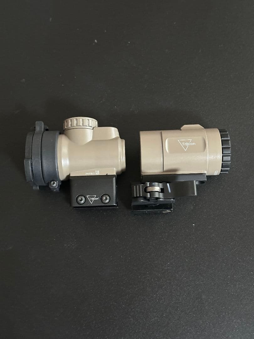 [週末セール]Trijicon MRO HD サイトとマグニフファイア タン色