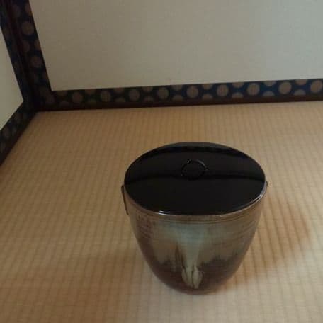 A9 茶道      高取焼水指  ( 高取貴恵造 )