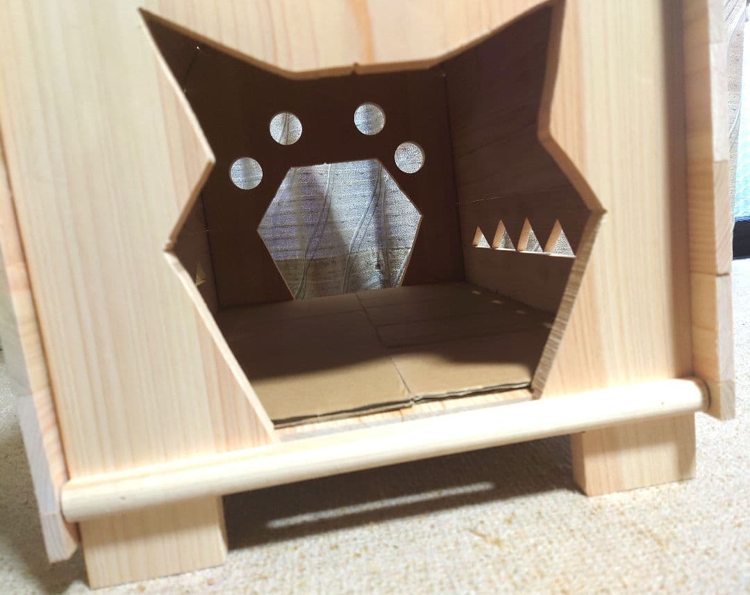 キャットハウス