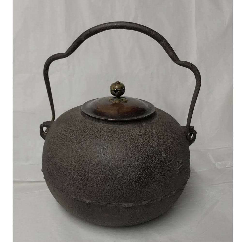 e2716 今日庵 吊り釜 茶釜 紙箱入り 吊釜 茶道具