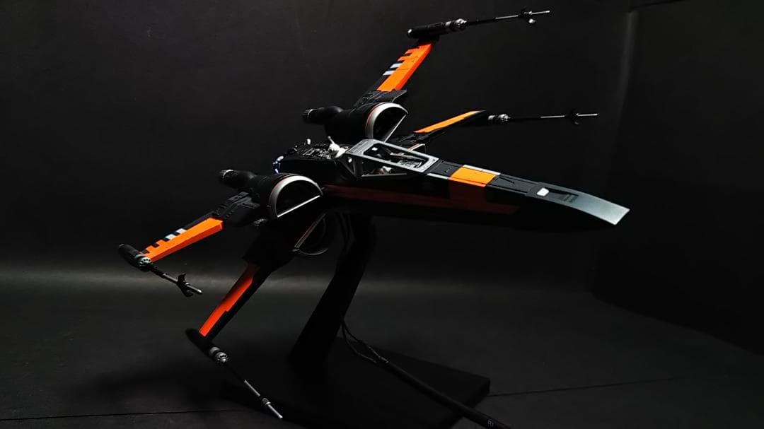 電飾改修　完成品　ブースティッド　Xウイング　1/72 塗装済　BANDAI