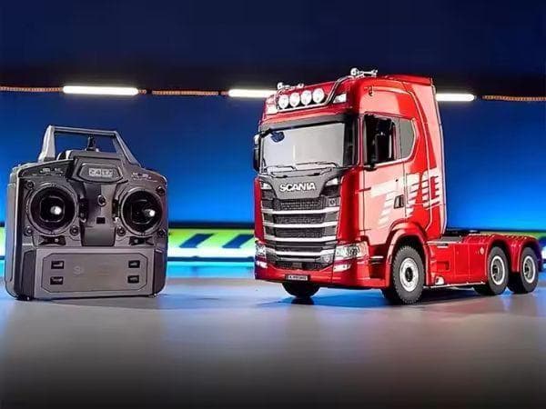 Huina 1501 1/18 スカニア 770S トレーラーヘッド ラジコン