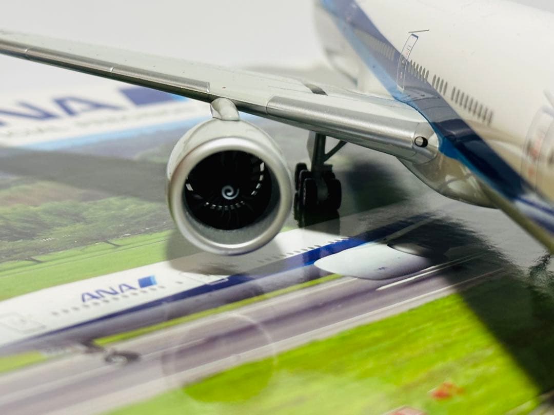 全日空商事 1/200 ANA 777-300ER NH20017