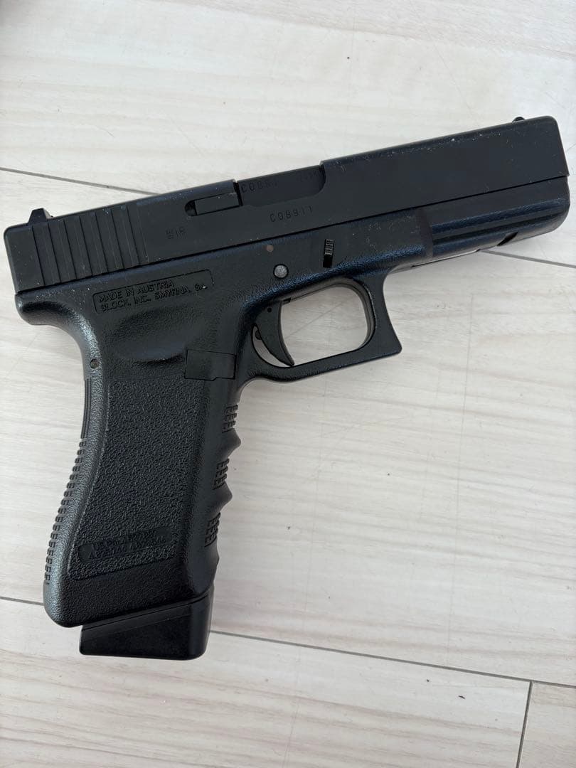 Glock ガスガン マガジン2個付き　G18C