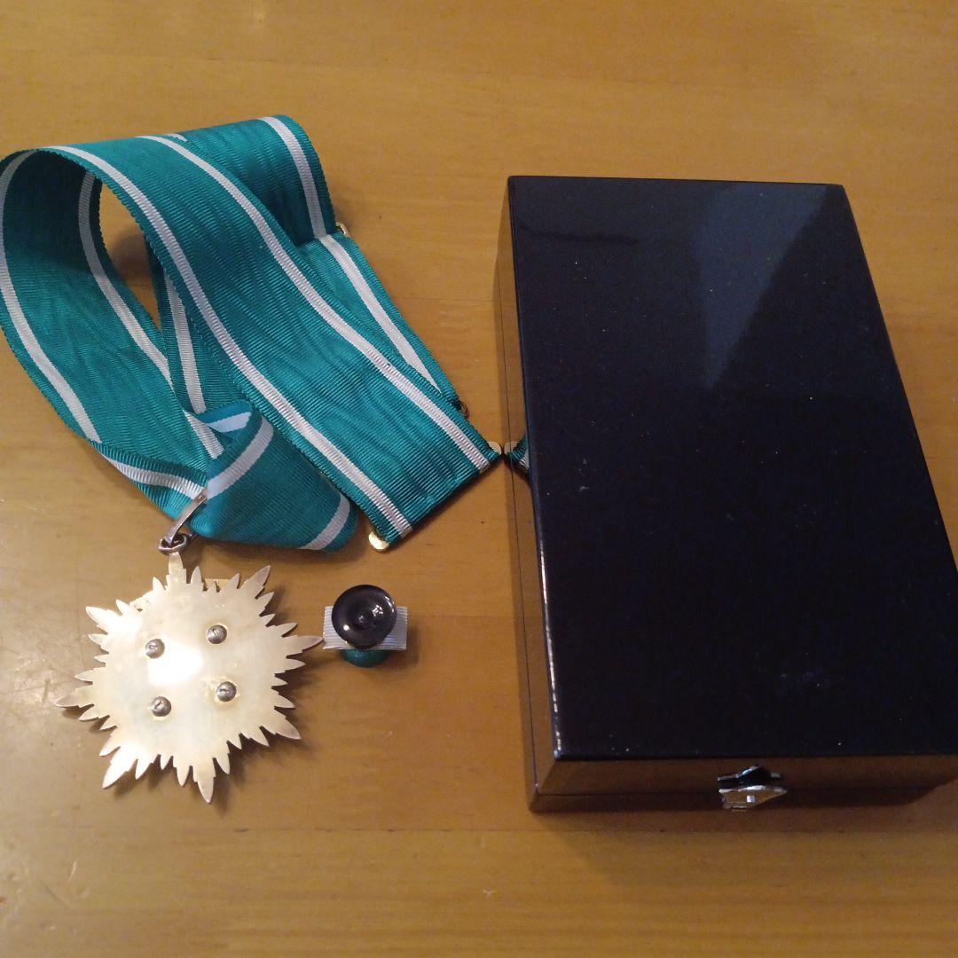 【本物保証 極美品】功三級金鵄勲章 明治勲章 初期型 略綬付 完品 勲章 徽章
