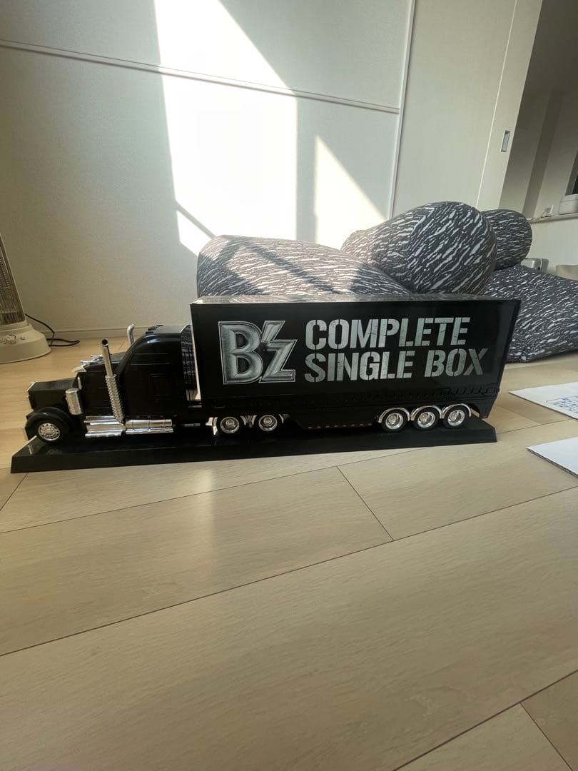 B’z COMPLETE SINGLE BOX【Trailer Edition】