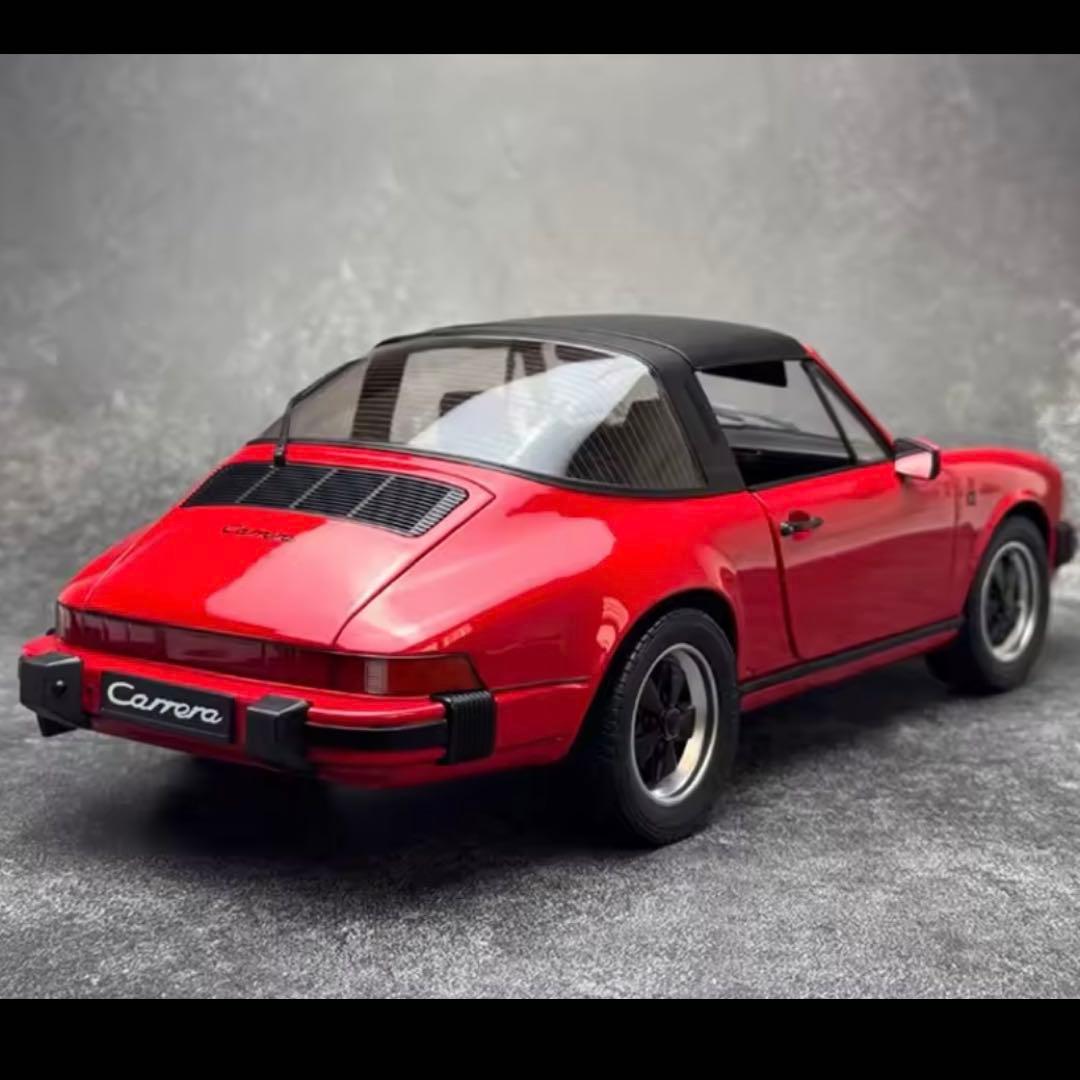 ポルシェ 911 ターボ 1/12 スケールCarrera モデル