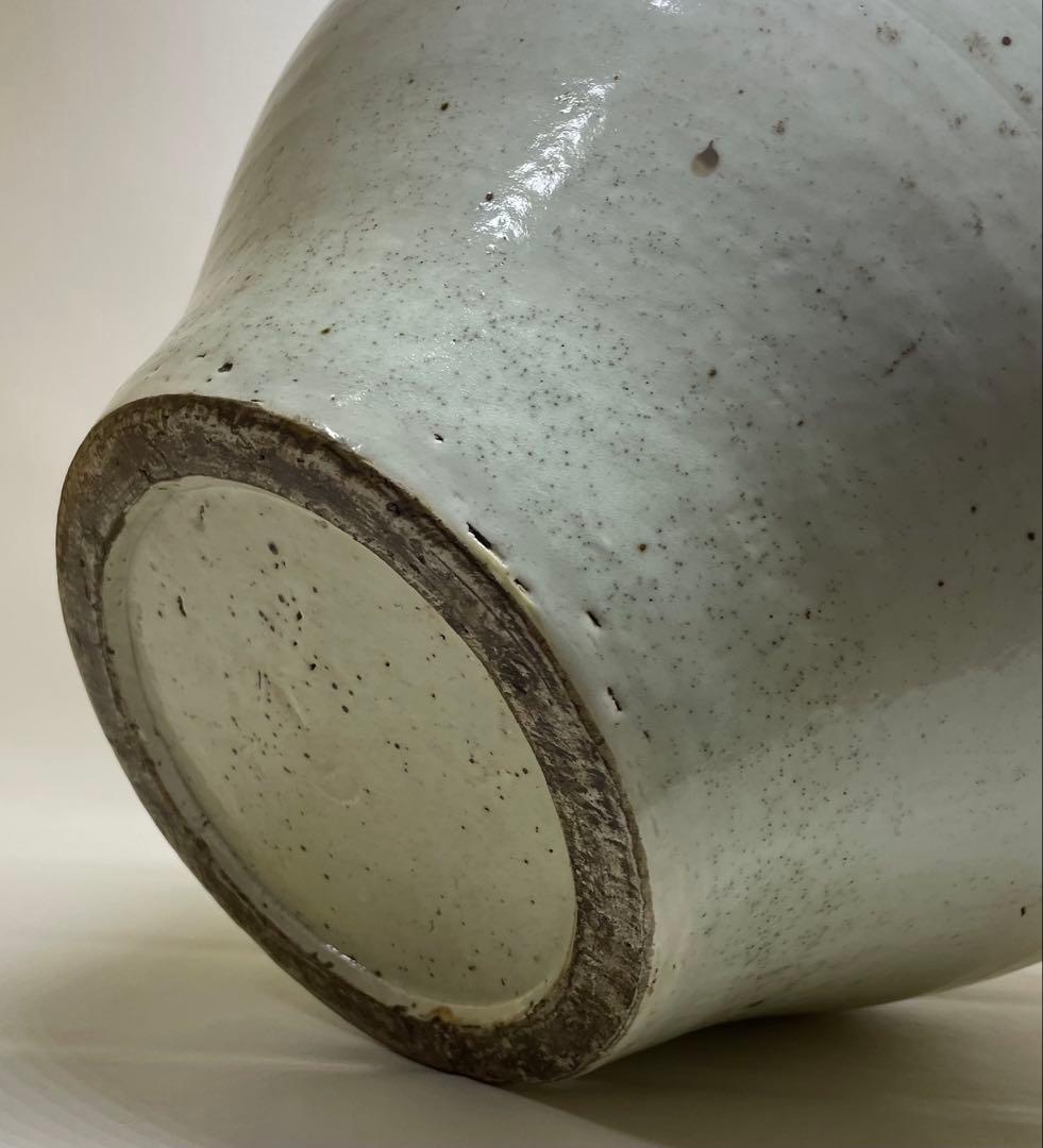 李朝　韓国美術　染付　壺　　　　　T.y312