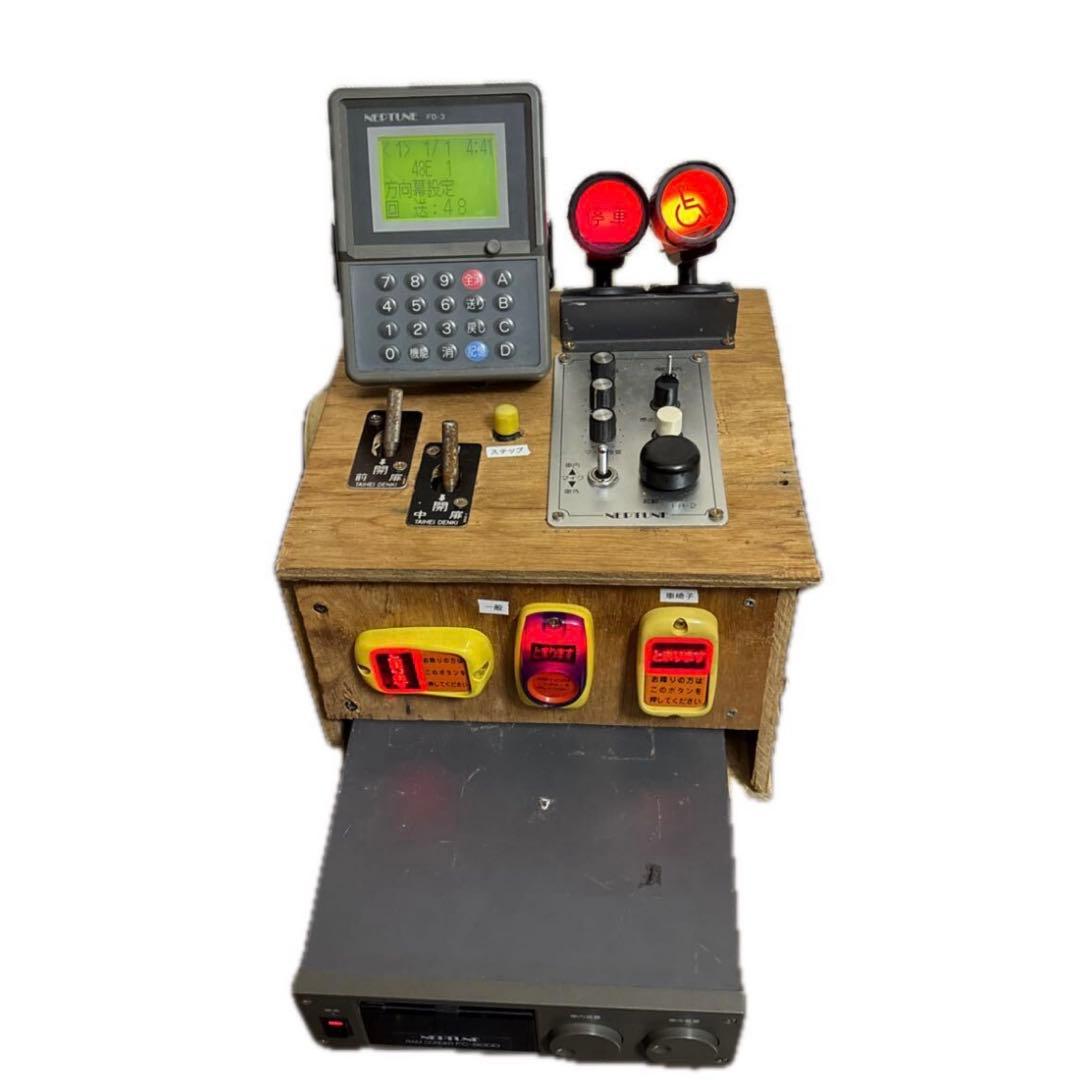 あ*マ様 【値下】即動作！バス廃品　音声合成放送装置ネプチューンFC6000,F