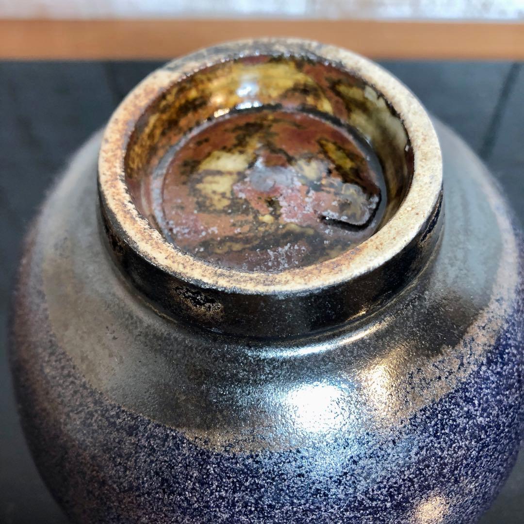 吸い込まれるような美しさ　抹茶碗　瑠璃釉　無量光寺窯 明石工房