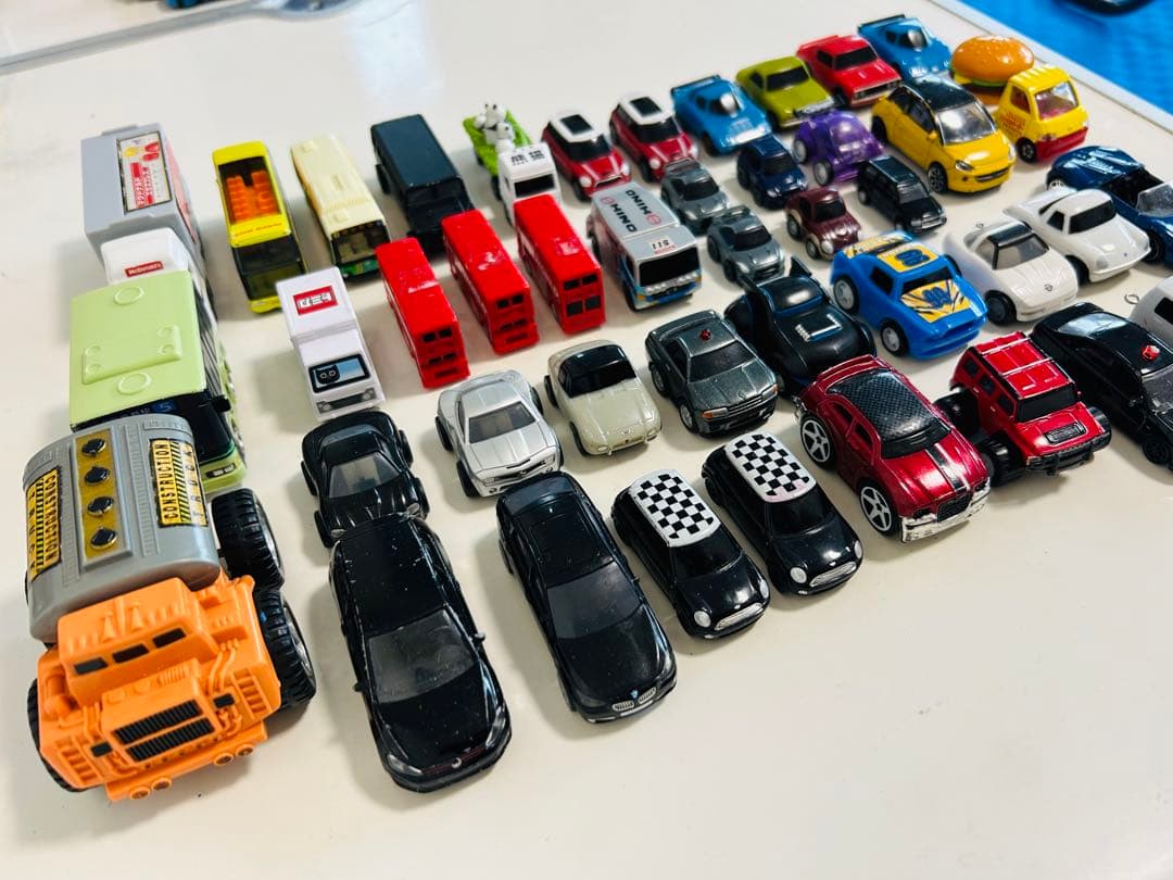 ミニカー　トミカ　まとめ売り　44台